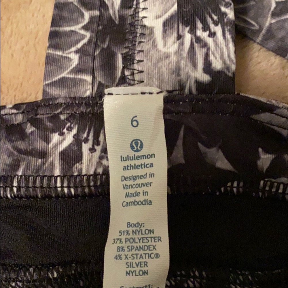 Lululemon Tanktop - Picture 3 of 3